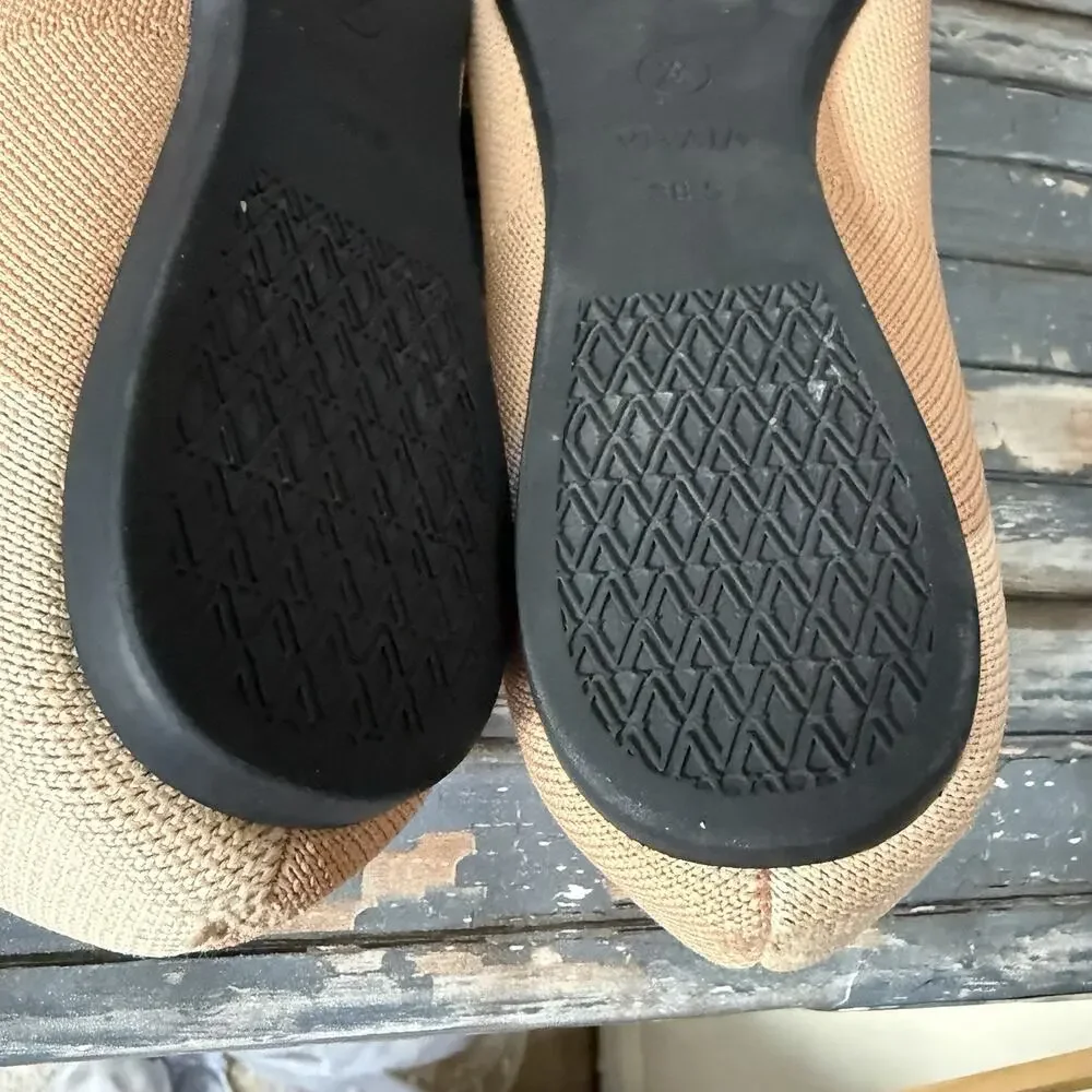 Vivaia light wear